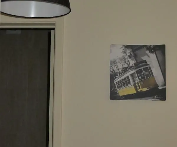 Ferias No Bairro Apartman Lisboa